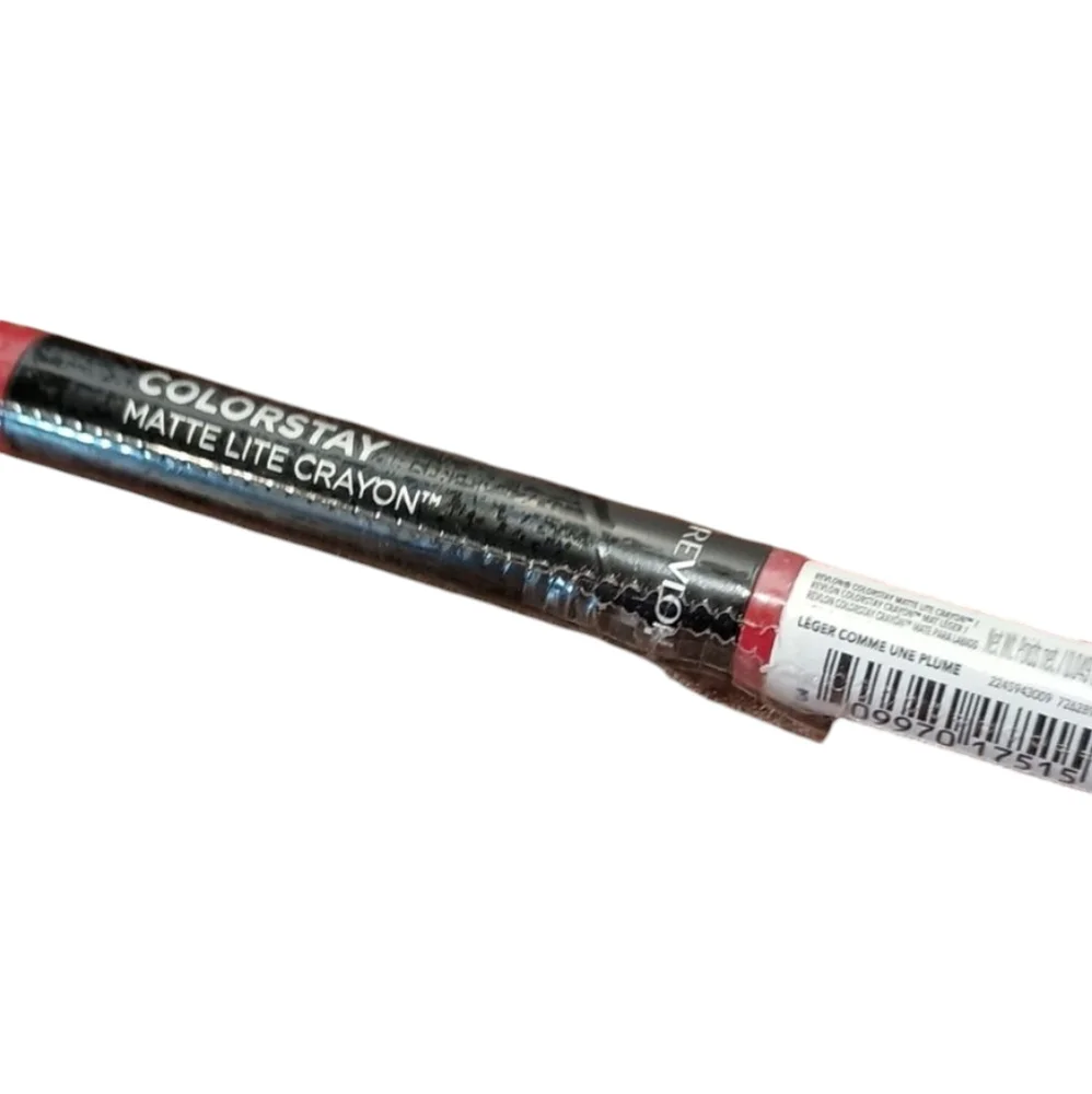 2 x Revlon ColorStay Matte Lite Crayon Lipstick, 009 Ruffled Feathers